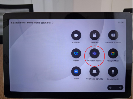 Immagine che contiene testo, Dispositivo elettronico, monitor, multimediale
Il contenuto generato dall'IA potrebbe non essere corretto.